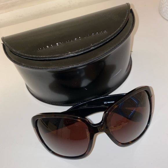 MARC BY MARC JACOBS SUNGLASSES - Picture 3 of 5